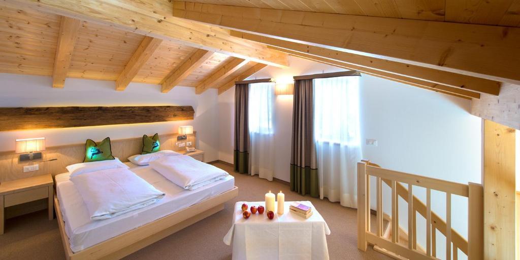 Hotel Regglbergerhof Deutschnofen Kamer foto